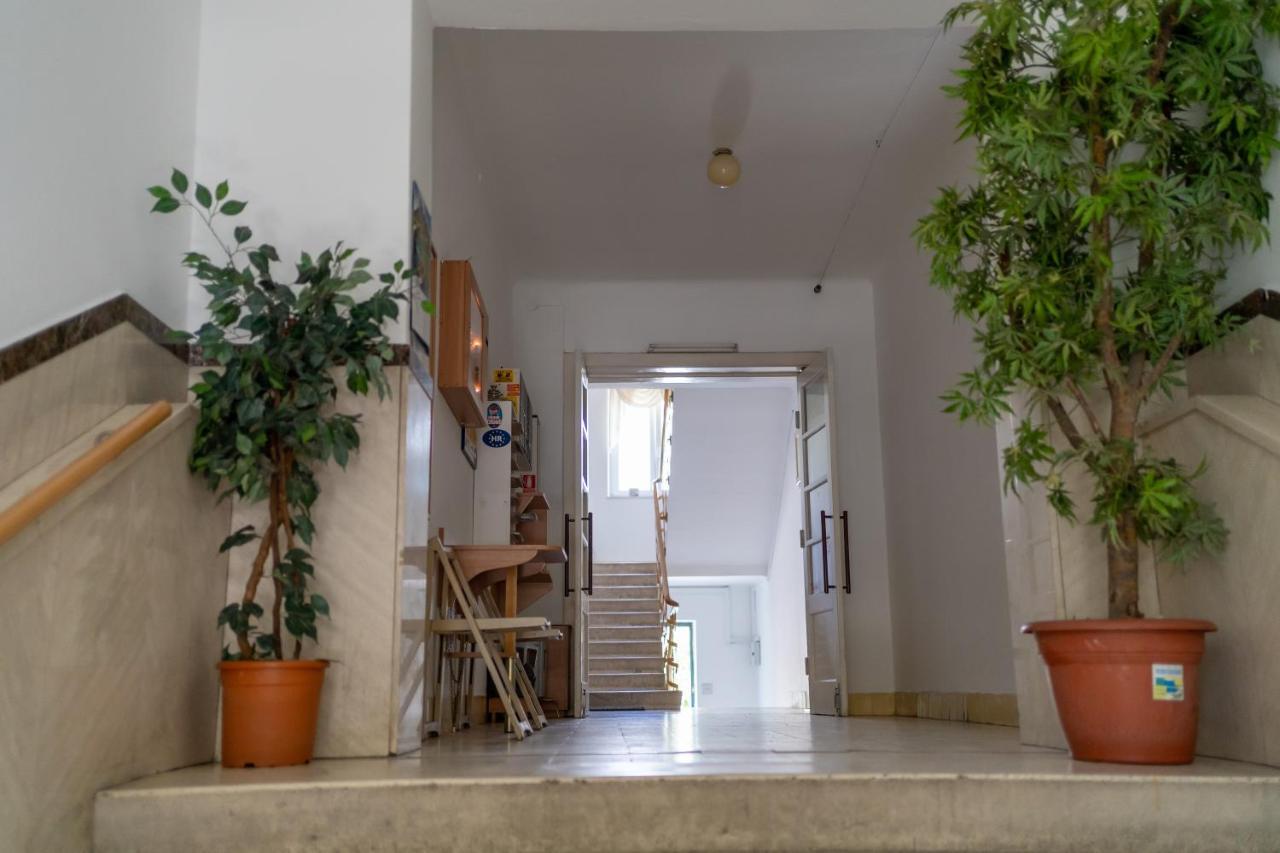 Apartments Naja Сплит Экстерьер фото
